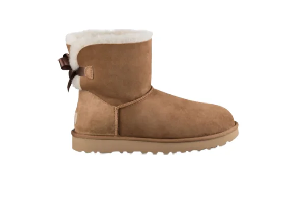 ⁦מגפי האגג דגם ביילי באוו מיני UGG BAILEY BOW MINI⁩ – תמונה ⁦2⁩