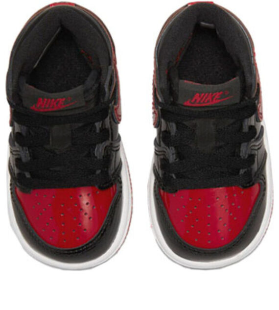 ⁦Air Jordan 1 Low Black Red ילדים – נייק ג'ורדן⁩ – תמונה ⁦3⁩