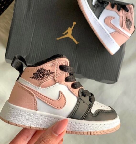 ⁦Air Jordan 1 Low Sand Black  ילדים – נייק ג'ורדן⁩ – תמונה ⁦4⁩