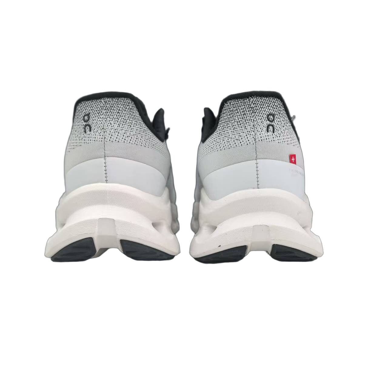 נעלי און קלאוד Cloud ON RUNNING GRAY BLACK – תמונה 3