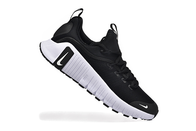 נעלי נייק-Nike Free Metcon 6 White Black soft – תמונה 2