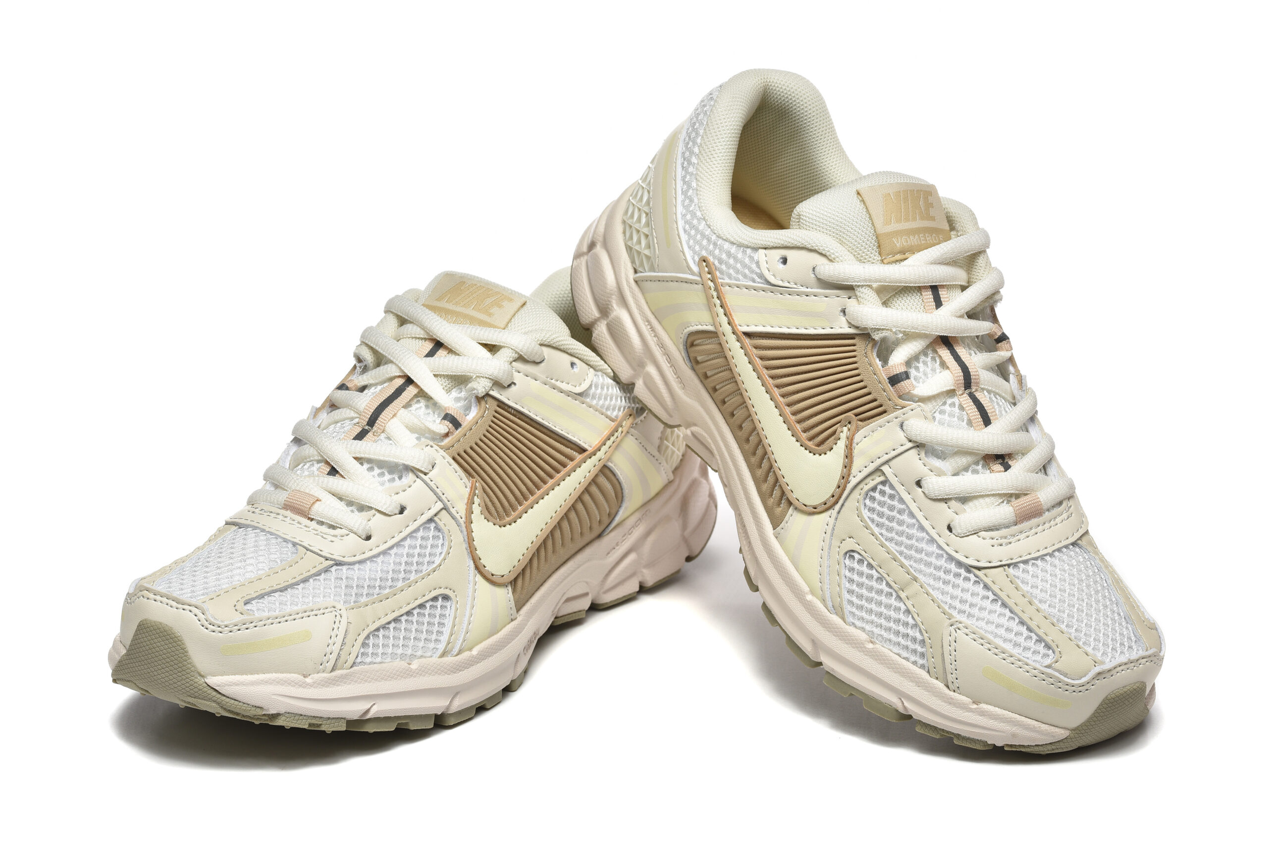 נעלי נייק-Nike Air Zoom Vomero 5 CREAM – תמונה 4