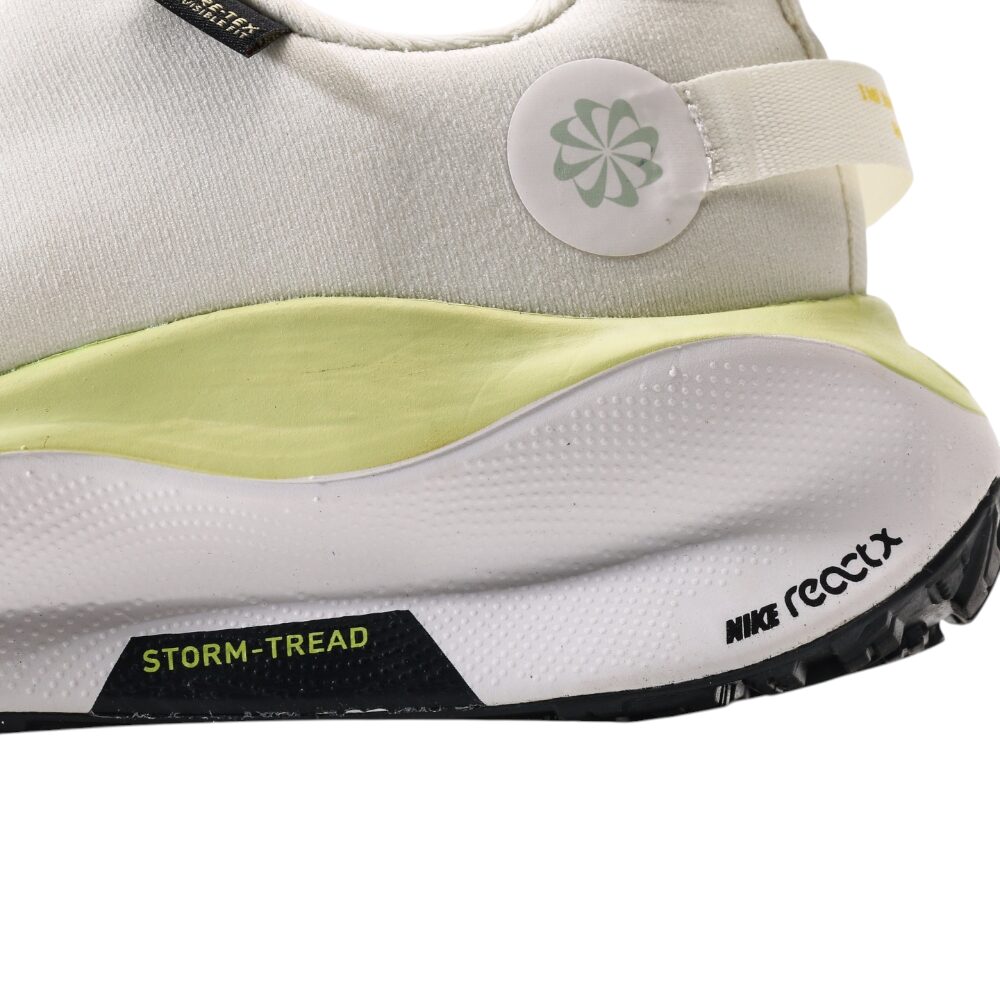 נעלי נייק- Nike Infinity RN 4 GORE-TEX Off White Black Run – תמונה 5