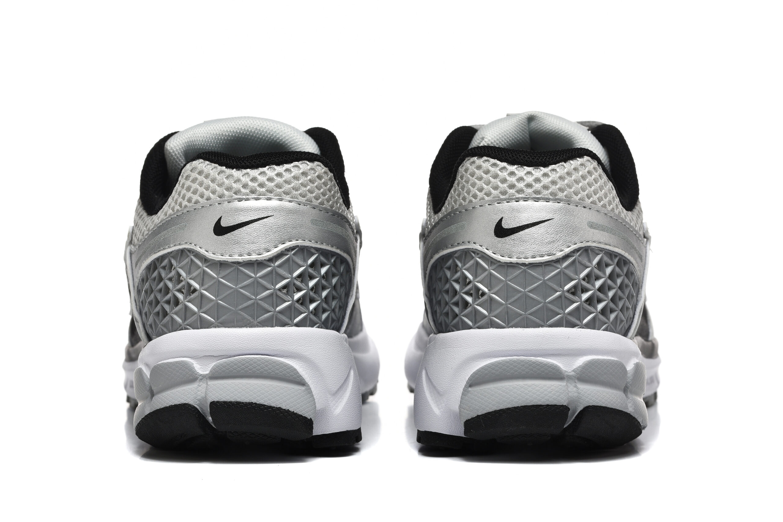נעלי נייק-Nike Air Zoom Vomero 5 BLACK SILVER – תמונה 3