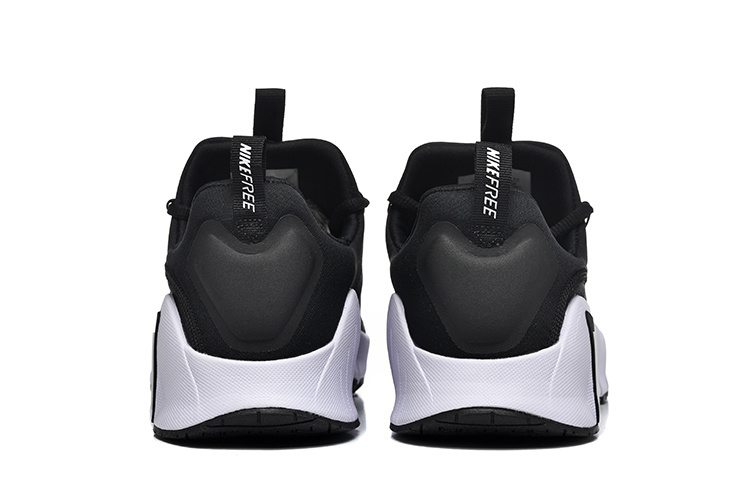 נעלי נייק-Nike Free Metcon 6 White Black soft – תמונה 4