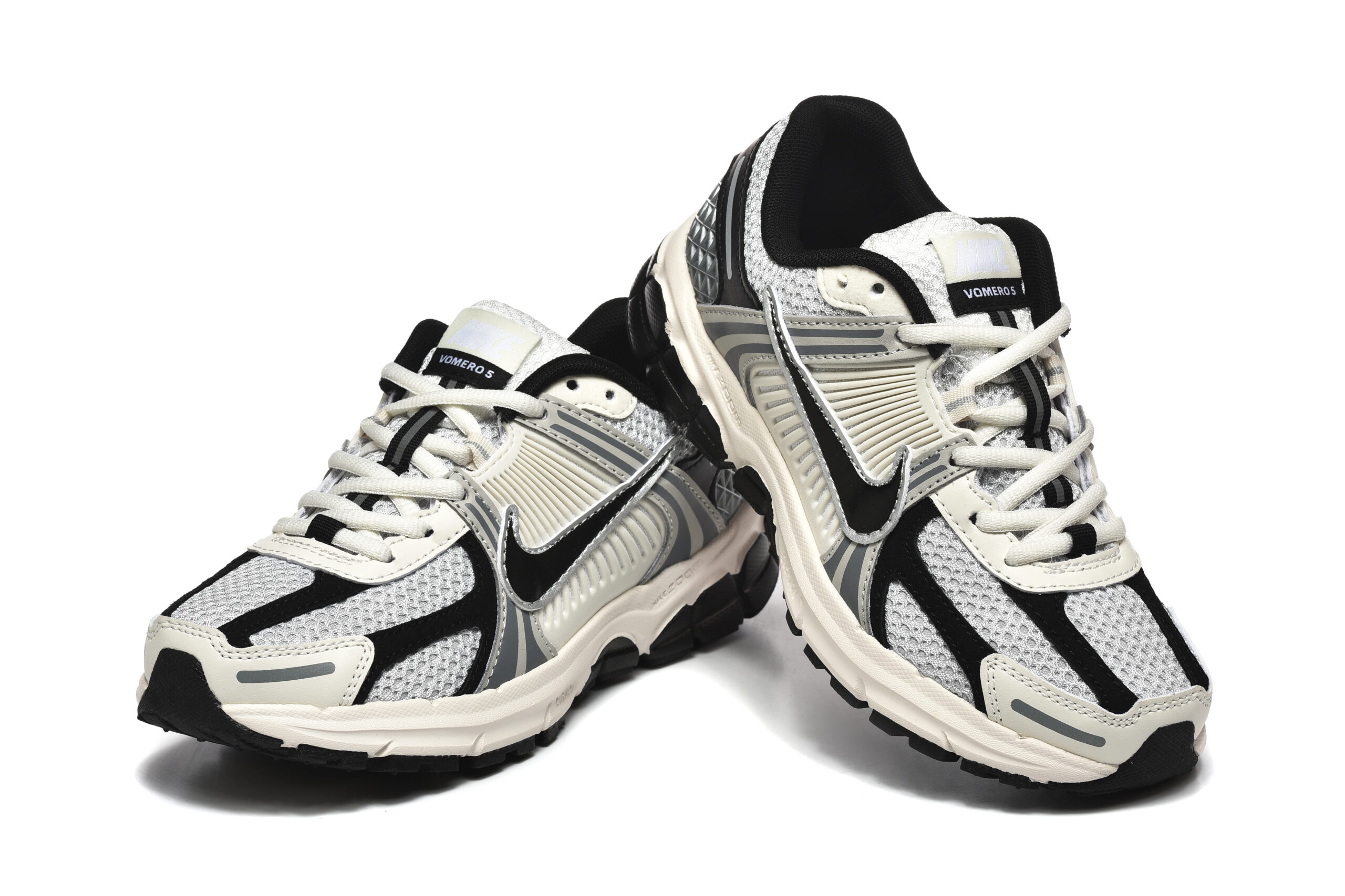 נעלי נייק-Nike Air Zoom Vomero 5 BLACK WHITE – תמונה 5